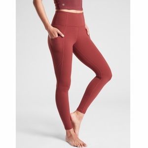 LAST CHANCE Athleta Salutation Stash pocket tight